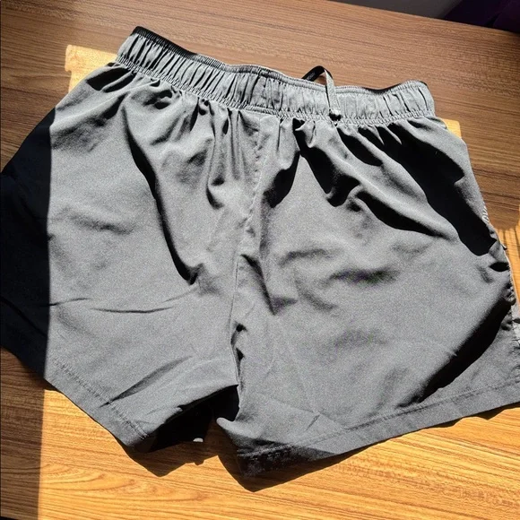 Gymshark Charcoal Athletic Men's Shorts - Picture 3 of 4